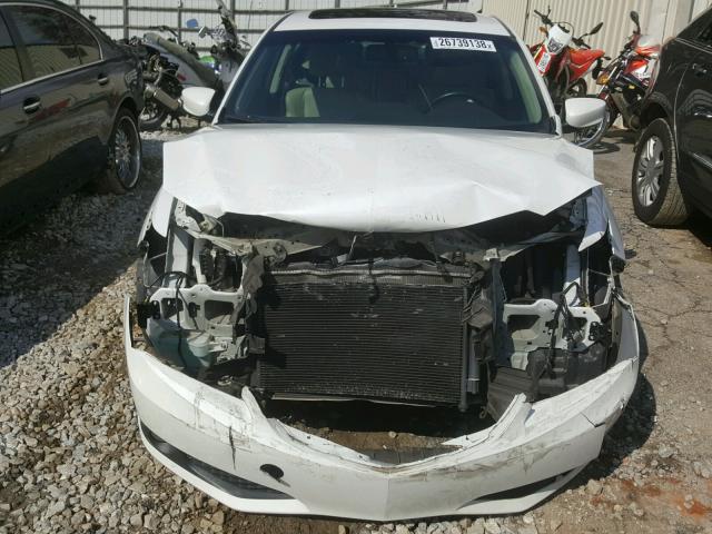 19VDE1F56DE019265 - 2013 ACURA ILX 20 PRE WHITE photo 9