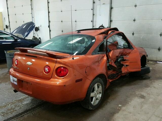 1G1AL14F557672899 - 2005 CHEVROLET COBALT LS ORANGE photo 4