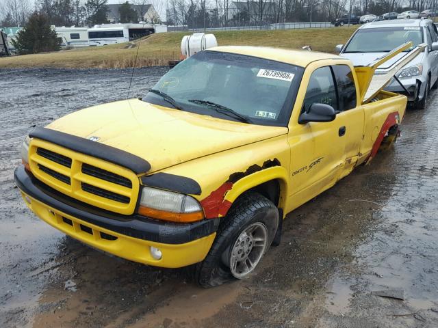 1B7GG22Y0XS205776 - 1999 DODGE DAKOTA YELLOW photo 2