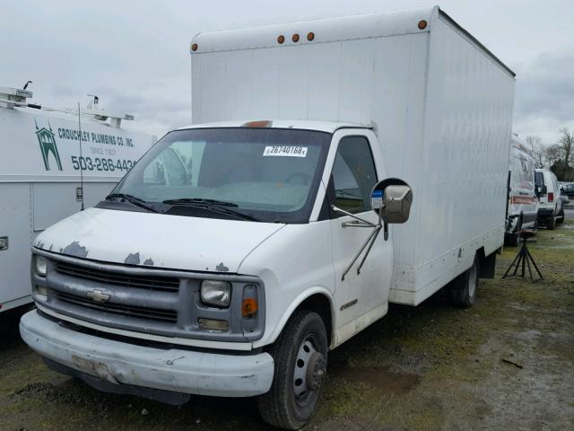 1GBJG31R9X1154679 - 1999 CHEVROLET EXPRESS G3 WHITE photo 2