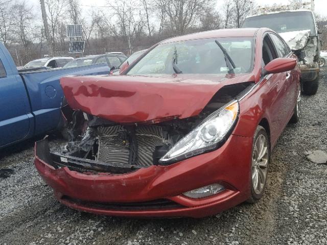 5NPEC4AC2CH420301 - 2012 HYUNDAI SONATA SE RED photo 2