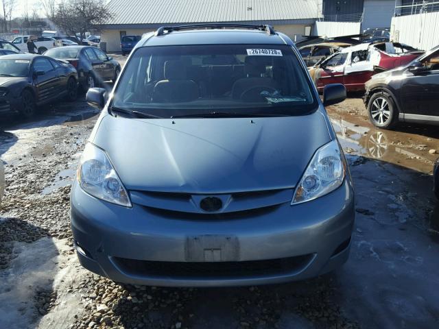 5TDZK23C88S208106 - 2008 TOYOTA SIENNA CE SILVER photo 7