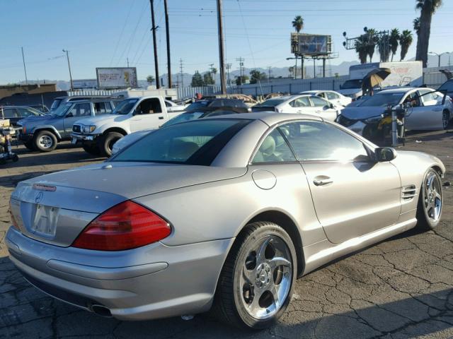 WDBSK75FX5F106354 - 2005 MERCEDES-BENZ SL 500 GRAY photo 4