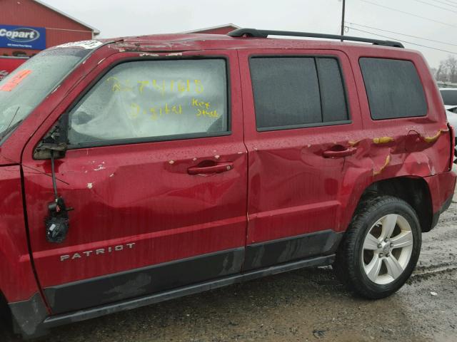 1C4NJRBB1CD525412 - 2012 JEEP PATRIOT SP RED photo 9