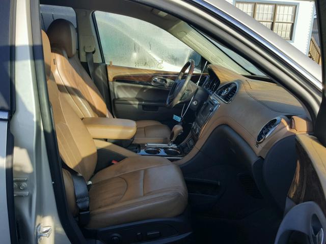 5GAKRBKDXFJ316343 - 2015 BUICK ENCLAVE BEIGE photo 5