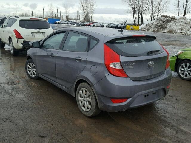 KMHCT5AE9DU124984 - 2013 HYUNDAI ACCENT GLS GRAY photo 3