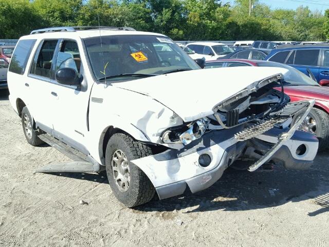 5LMRU27L1WLJ50304 - 1998 LINCOLN NAVIGATOR WHITE photo 1
