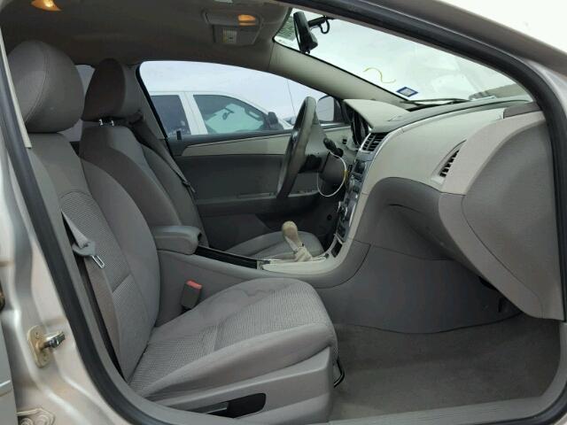 1G1ZC5EB8AF268095 - 2010 CHEVROLET MALIBU 1LT 银色 照片 5
