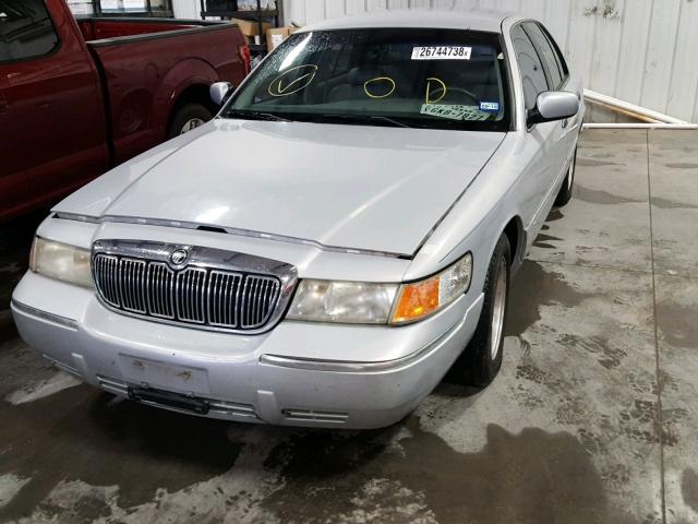 2MEFM75W8YX608932 - 2000 MERCURY GRAND MARQ GRAY photo 2