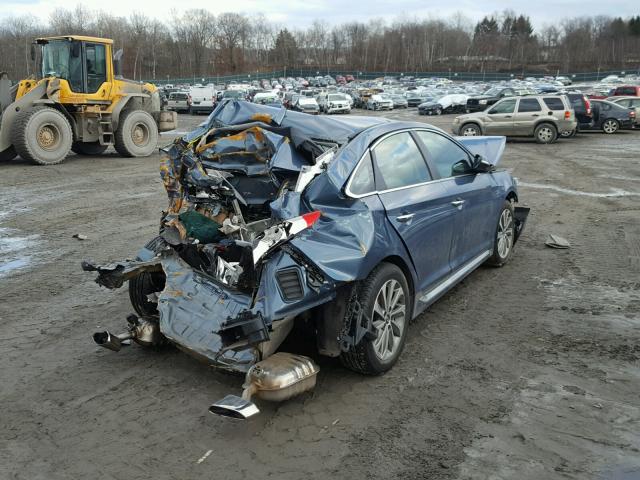 5NPE34AF2HH519136 - 2017 HYUNDAI SONATA SPO BLUE photo 4