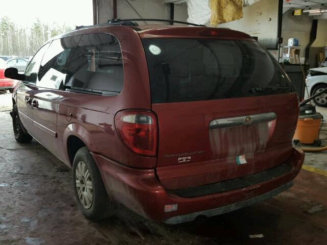 1A4GP44R66B756577 - 2006 CHRYSLER TOWN & COU RED photo 3