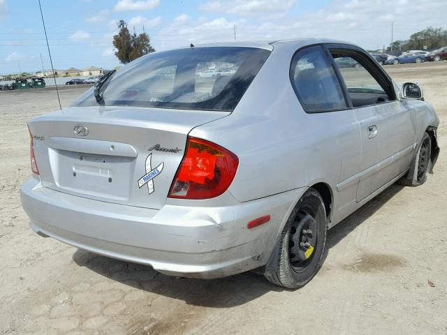 KMHCG35C45U326909 - 2005 HYUNDAI ACCENT GS SILVER photo 4