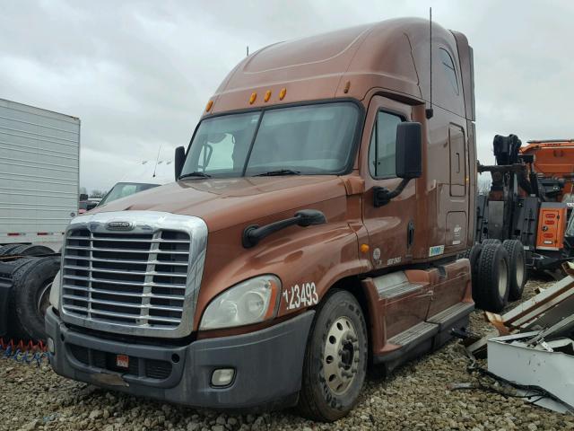 1FUJGLDR1CSBH9675 - 2012 FREIGHTLINER CASCADIA 1 ORANGE photo 2