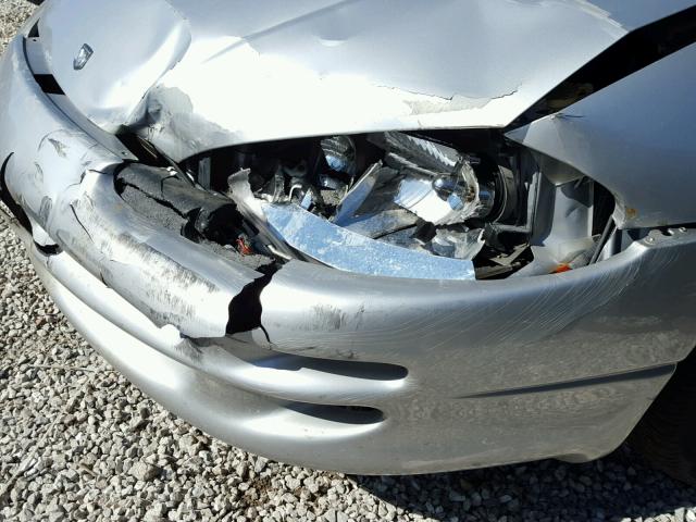 2B3HD46R31H696033 - 2001 DODGE INTREPID S SILVER photo 9