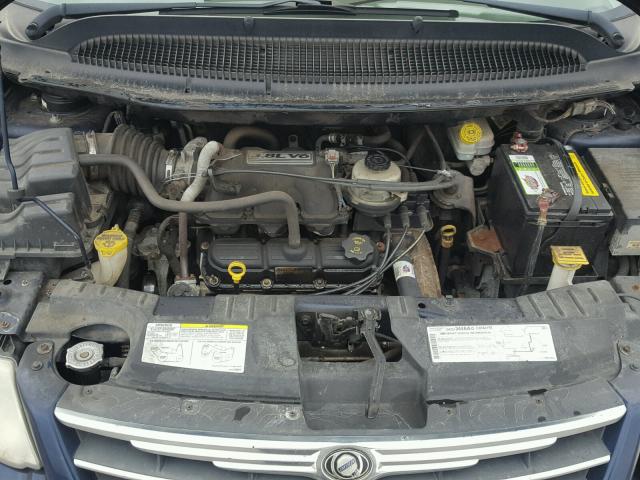 2C8GP64LX5R506013 - 2005 CHRYSLER TOWN & COU BLUE photo 7