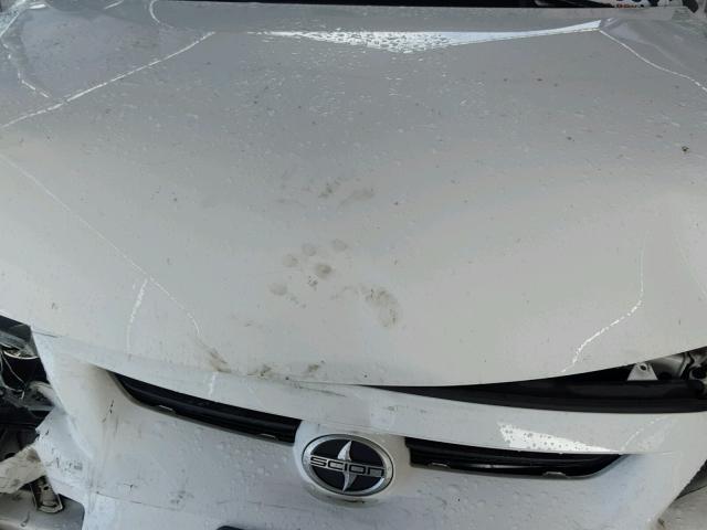JTKJF5C71D3066210 - 2013 TOYOTA SCION TC 白色 照片 7