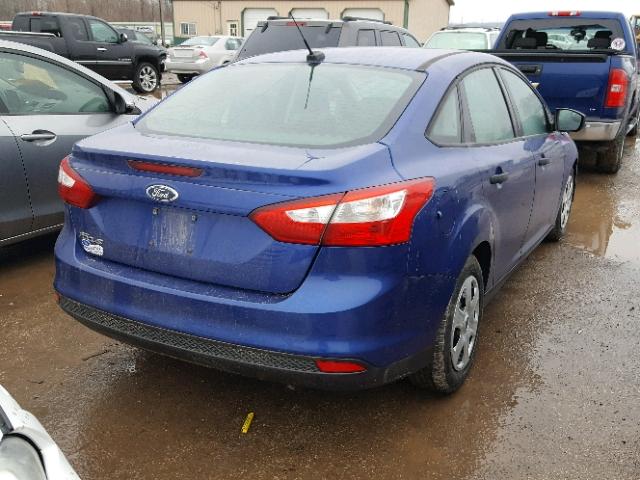 1FAHP3E26CL299190 - 2012 FORD FOCUS S BLUE photo 4