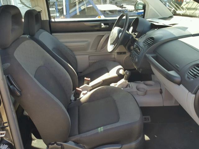 3VWBB61C2WM035737 - 1998 VOLKSWAGEN NEW BEETLE Qara foto 5