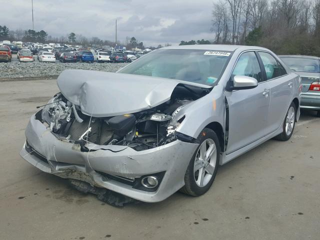 4T1BF1FK3EU358226 - 2014 TOYOTA CAMRY L SILVER photo 2