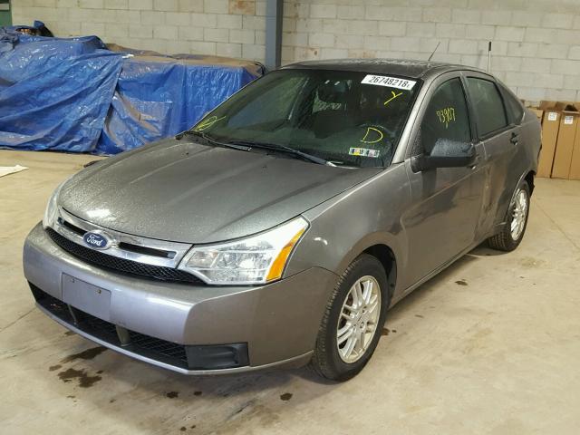 1FAHP3FN2BW110055 - 2011 FORD FOCUS SE GRAY photo 2