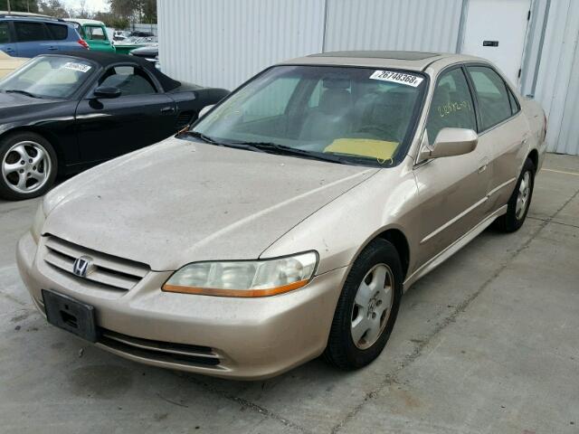 1HGCG16531A030348 - 2001 HONDA ACCORD EX GOLD photo 2