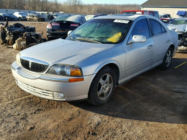 1LNHM87A3YY925787 - 2000 LINCOLN LS 银色 照片 2