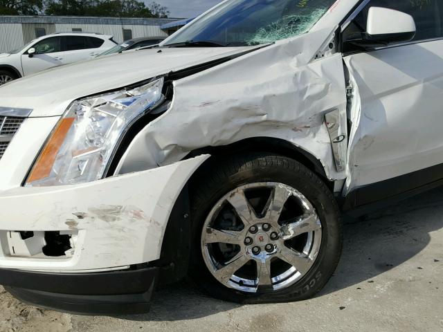 3GYFNGEY6BS572683 - 2011 CADILLAC SRX WHITE photo 9