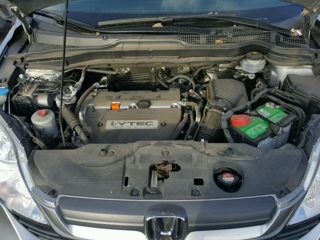 JHLRE38308C056915 - 2008 HONDA CR-V LX SILVER photo 7