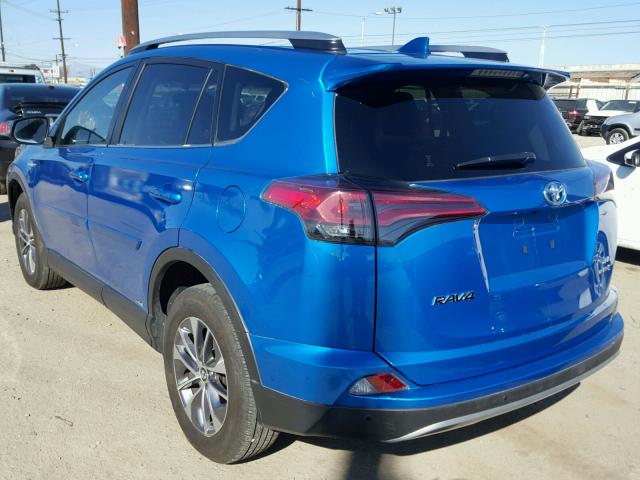 JTMRJREV1HD100805 - 2017 TOYOTA RAV4 HV LE BLUE photo 3