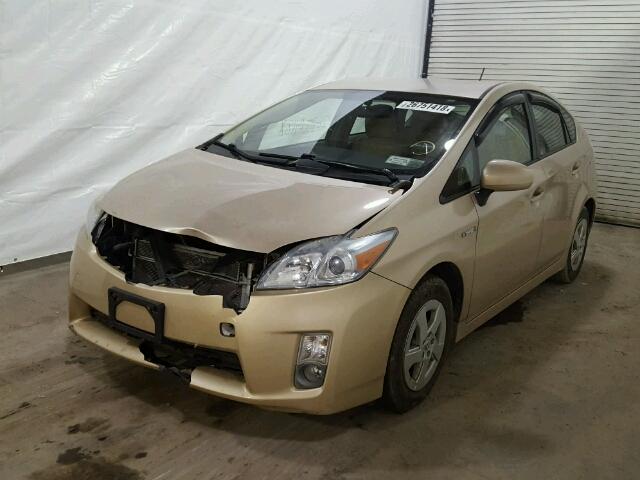 JTDKN3DU2A1030055 - 2010 TOYOTA PRIUS TAN photo 2