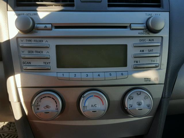 4T1BF3EK8BU633744 - 2011 TOYOTA CAMRY BASE GRAY photo 9