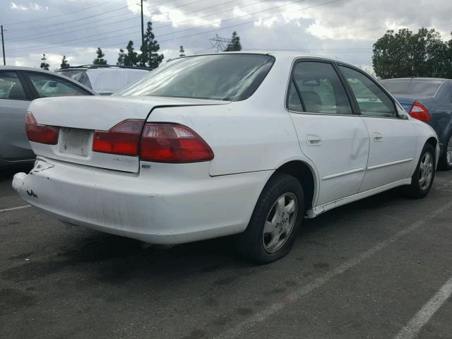 JHMCG6676XC021720 - 1999 HONDA ACCORD EX WHITE photo 4