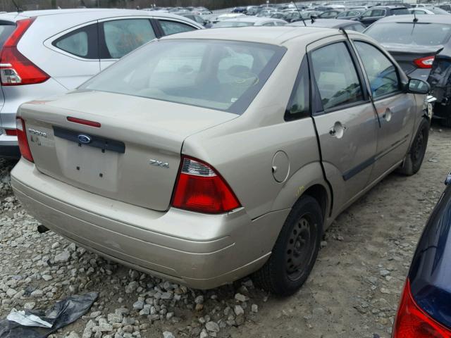 1FAFP34N06W221686 - 2006 FORD FOCUS ZX4 GOLD photo 4