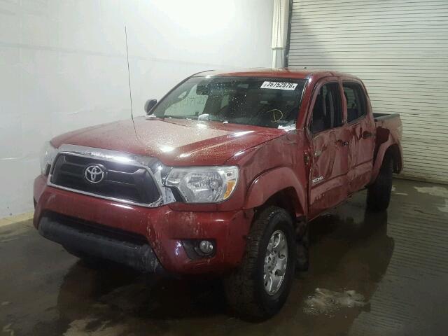 3TMLU4ENXCM095553 - 2012 TOYOTA TACOMA DOU RED photo 2