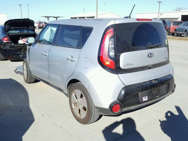 KNDJP3A54G7859394 - 2016 KIA SOUL + SILVER photo 3