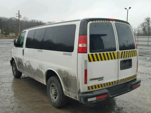 1GNZGXFA6E1142485 - 2014 CHEVROLET EXPRESS G3 WHITE photo 3