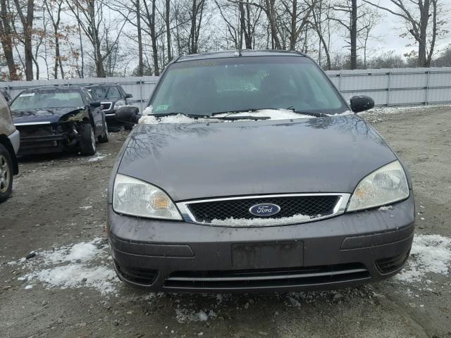 1FAFP31N97W162353 - 2007 FORD FOCUS ZX3 GRAY photo 9