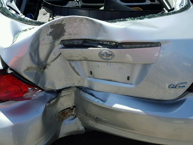 JTKDE177260113512 - 2006 TOYOTA SCION TC SILVER photo 9