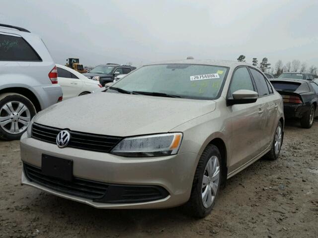 3VWB07AJXEM250811 - 2014 VOLKSWAGEN JETTA SE GOLD photo 2