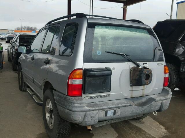 2CNBE13C826920437 - 2002 CHEVROLET TRACKER SILVER photo 3