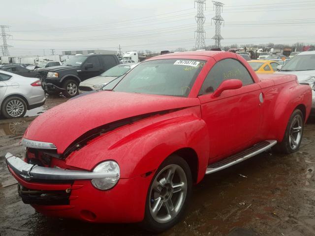 1GCES14P74B109076 - 2004 CHEVROLET SSR RED photo 2