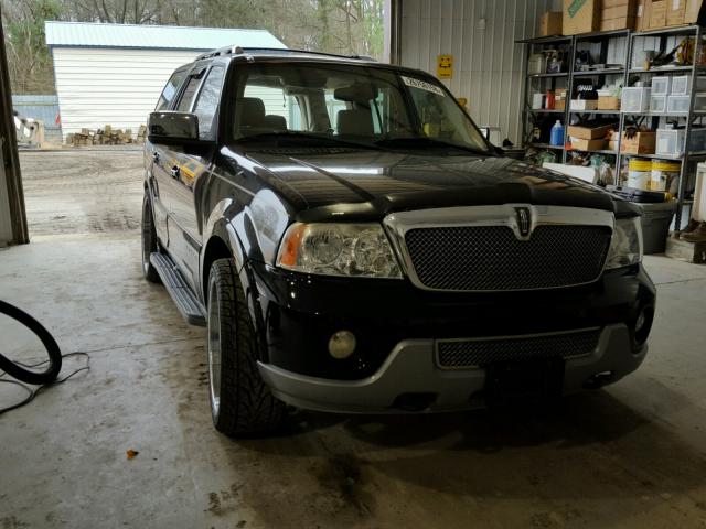 5LMFU28R53LJ46080 - 2003 LINCOLN NAVIGATOR შავი ფოტო 1