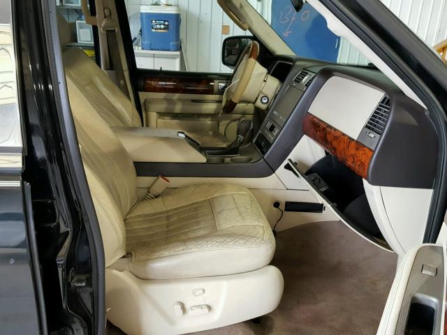 5LMFU28R53LJ46080 - 2003 LINCOLN NAVIGATOR შავი ფოტო 5