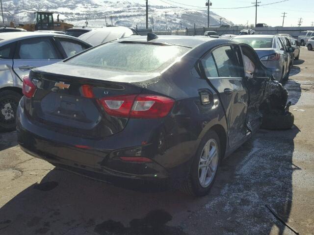 1G1BE5SM4H7244589 - 2017 CHEVROLET CRUZE LT BLACK photo 4