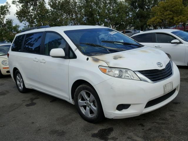 5TDKK3DC4BS120294 - 2011 TOYOTA SIENNA LE WHITE photo 1