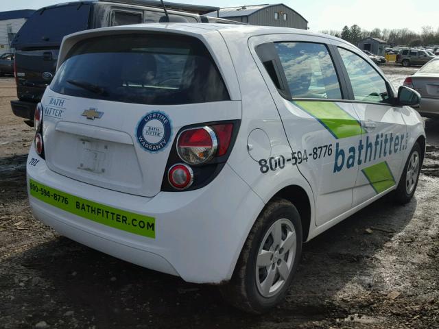 1G1JA6SG6G4148244 - 2016 CHEVROLET SONIC LS 白色 照片 4