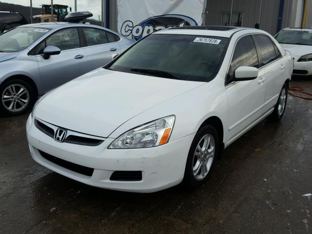 1HGCM56886A128471 - 2006 HONDA ACCORD EX WHITE photo 2