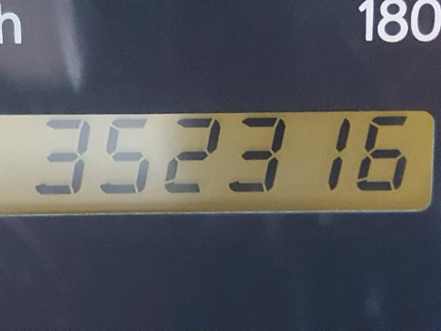 1Y1SK528X1Z402006 - 2001 CHEVROLET GEO PRIZM 银色 照片 8