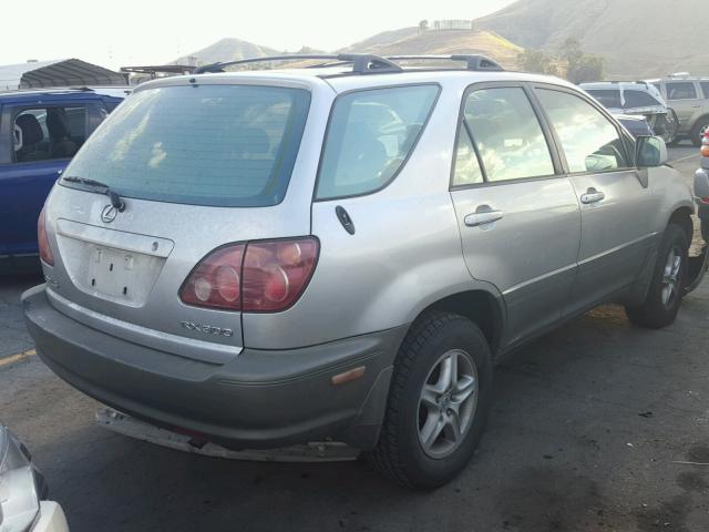 JT6GF10U3Y0046169 - 2000 LEXUS RX 300 SILVER photo 4