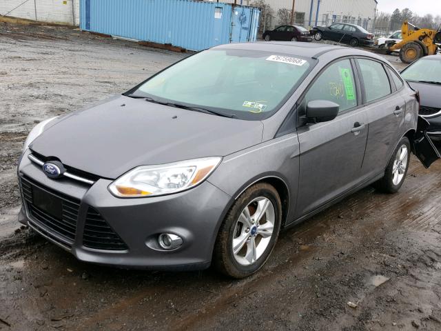 1FAHP3F21CL281856 - 2012 FORD FOCUS SE GRAY photo 2